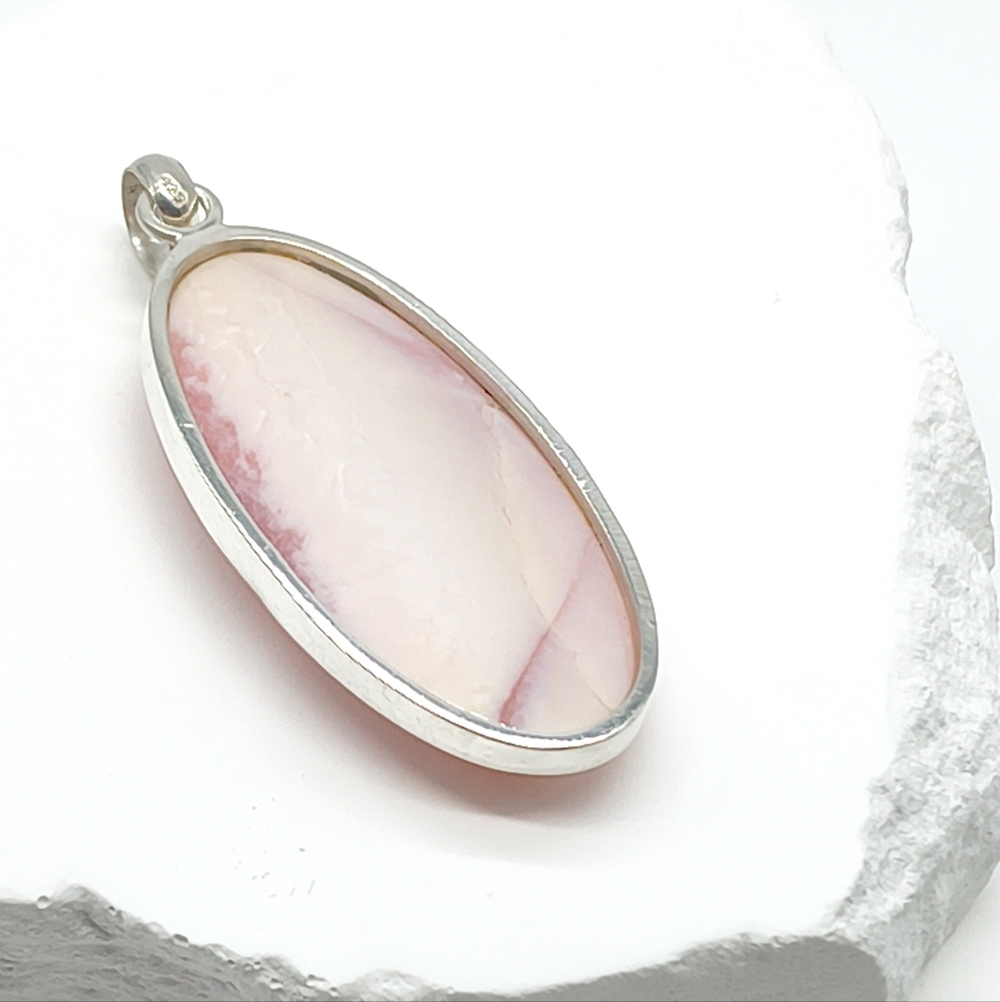 Vintage Sterling Silver Pink Peruvian Opal Pendant - Picture 4 of 8